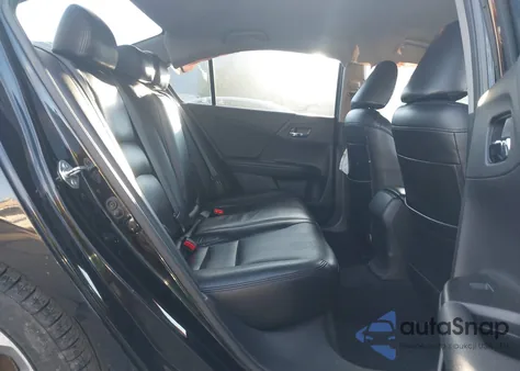 2015 Honda Accord Sport z USA, uszkodzony, nr VIN 1HGCR2F54FA196384